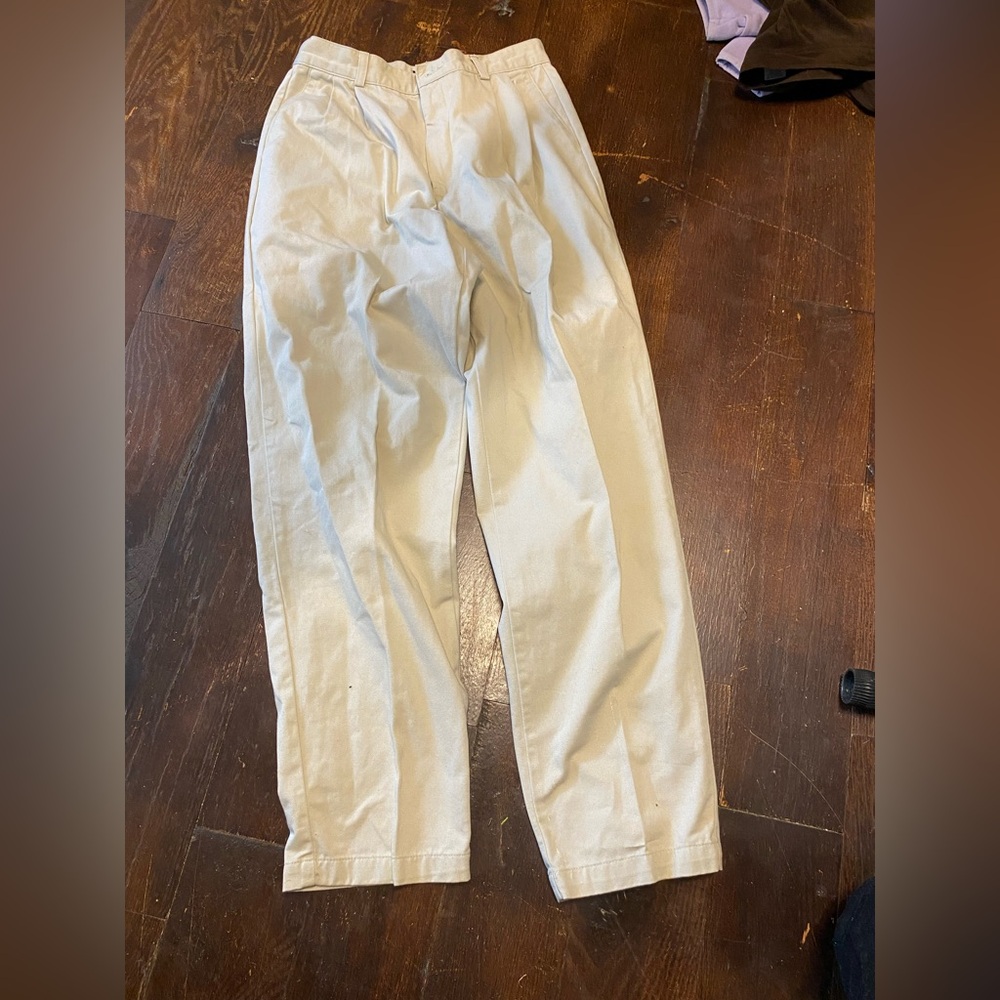 Classic Khakis Dockers